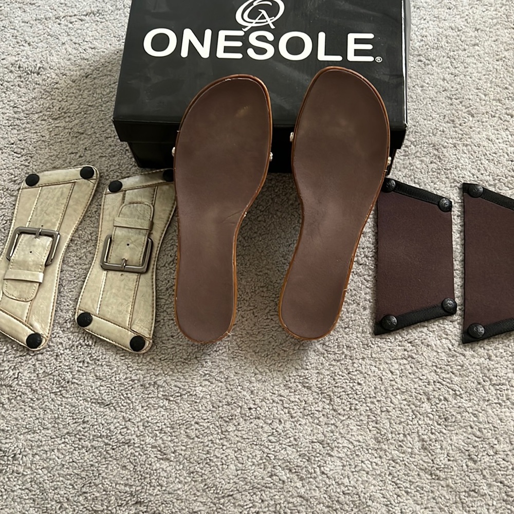 Unique ladies slide on sandal with two toppers for two different looks